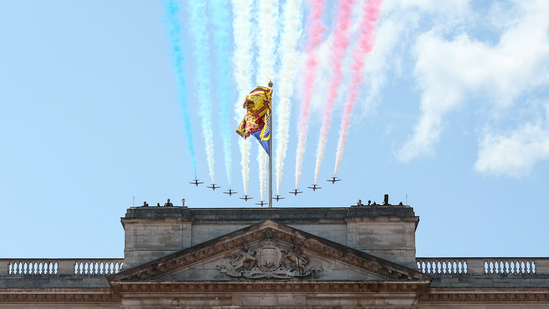 The Red Arrows, aerobatic display team of the Royal Air Force (RAF), fly over the Buckingham Palace as part of the Trooping the Colour parade to honour Britain's King Charles on his official birthday in London, Britain, June 14, 2025. REUTERS/Toby Melville(REUTERS)