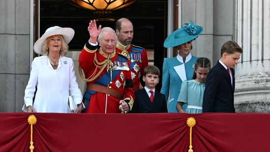 (L to R) Britain's Queen Camilla, Britain's King Charles III, Britain's Prince William, Prince of Wales, Britain's Prince Louis of Wales, Britain's Prince George of Wales, Britain's Catherine, Princess of Wales and Britain's Princess Charlotte of Wales, arrive on the balcony of Buckingham Palace after attending the King's Birthday Parade "Trooping the Colour" in London on June 14, 2025. The ceremony of Trooping the Colour is believed to have first been performed during the reign of King Charles II. Since 1748, the Trooping of the Colour has marked the official birthday of the British Sovereign. Over 1500 parading soldiers and almost 300 horses take part in the event. (Photo by Ben STANSALL / AFP)(AFP)