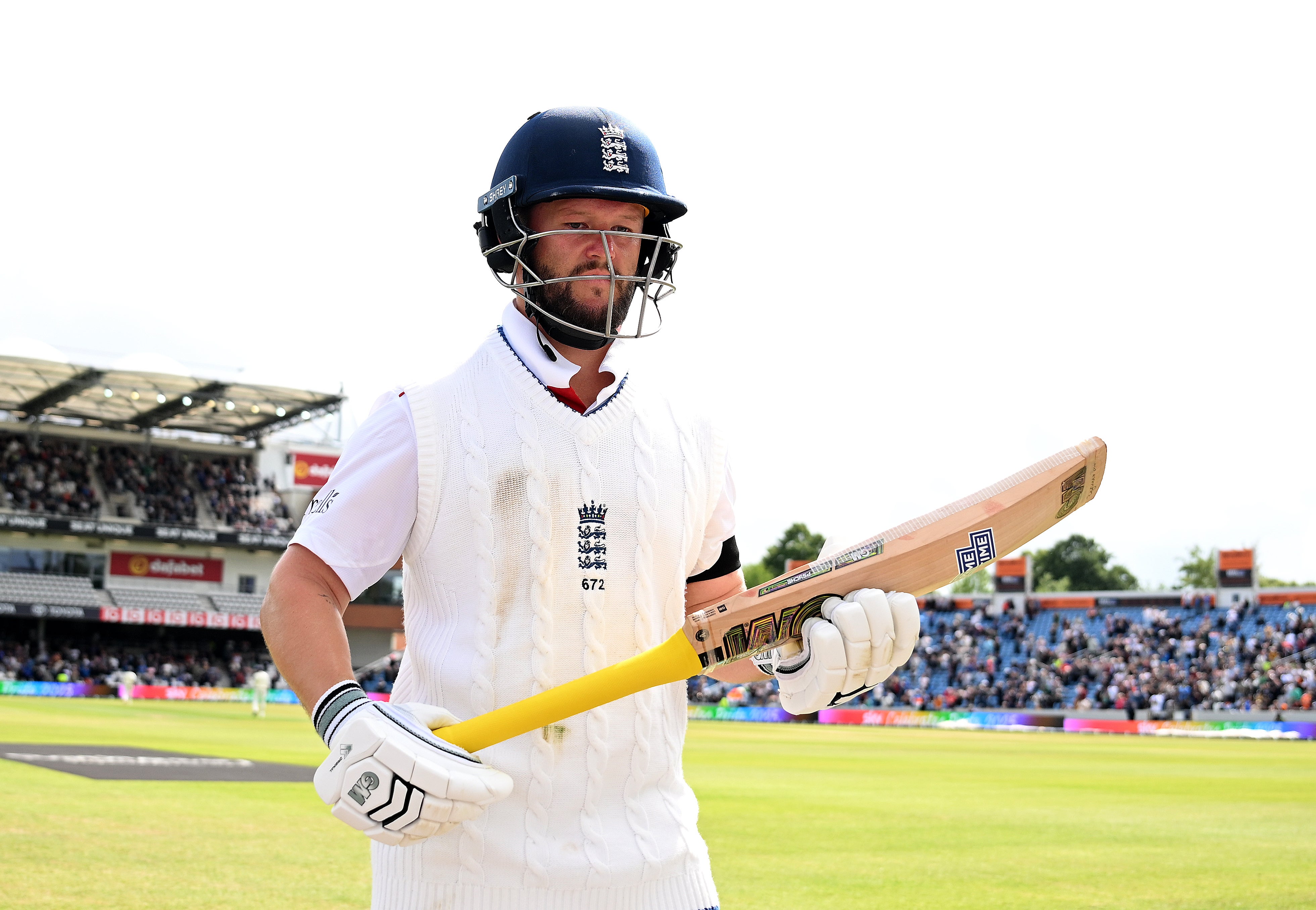 Duckett departs having been dismissed off the bowling of Shardul Thakur