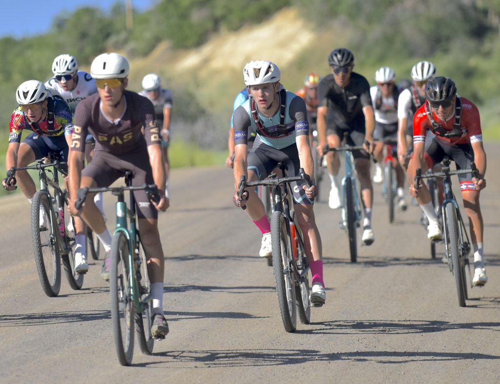 SBT GRVL amateur race sees photo finish in junior division