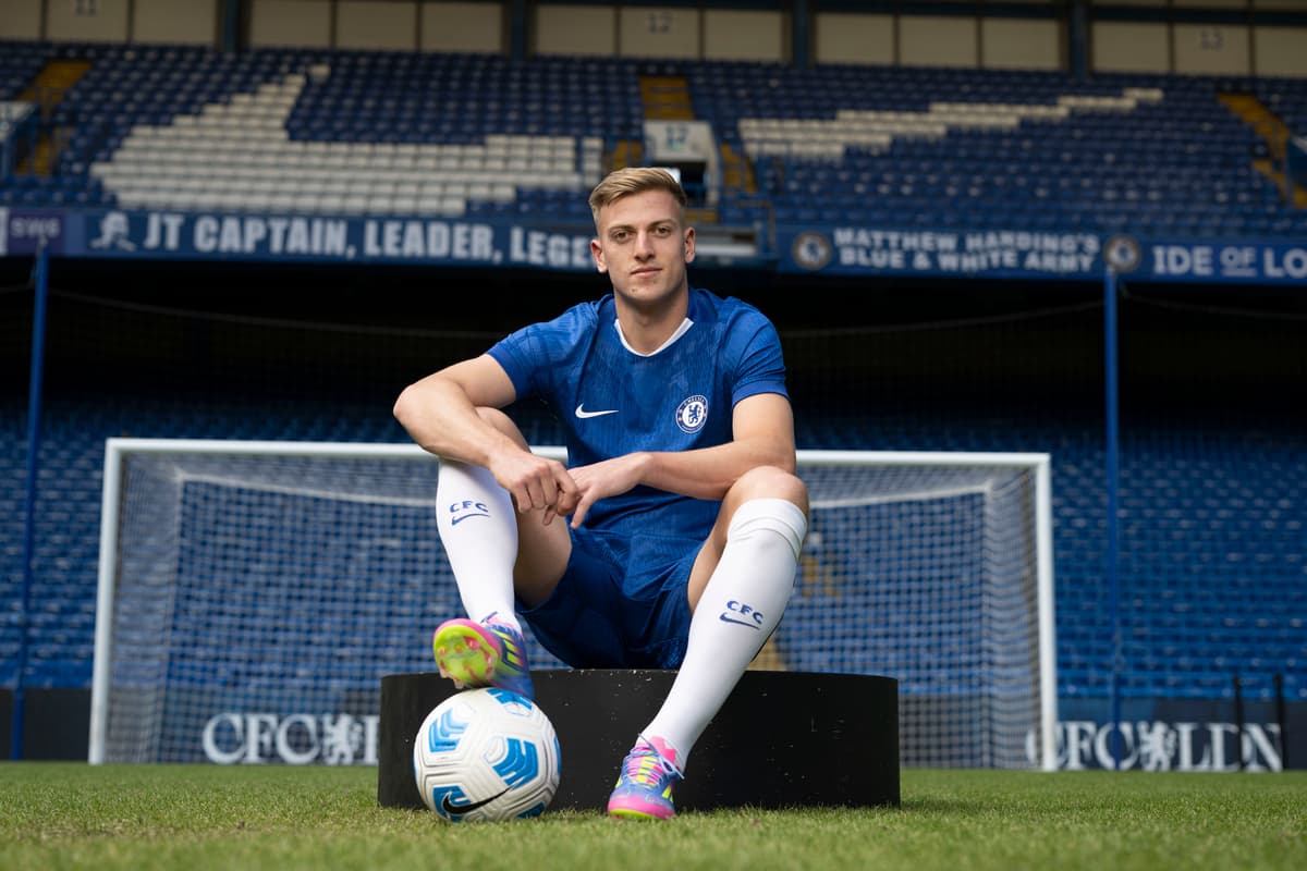 Chelsea confirm Delap signing in £30m deal amid Ekitike pursuit - London Evening Standard