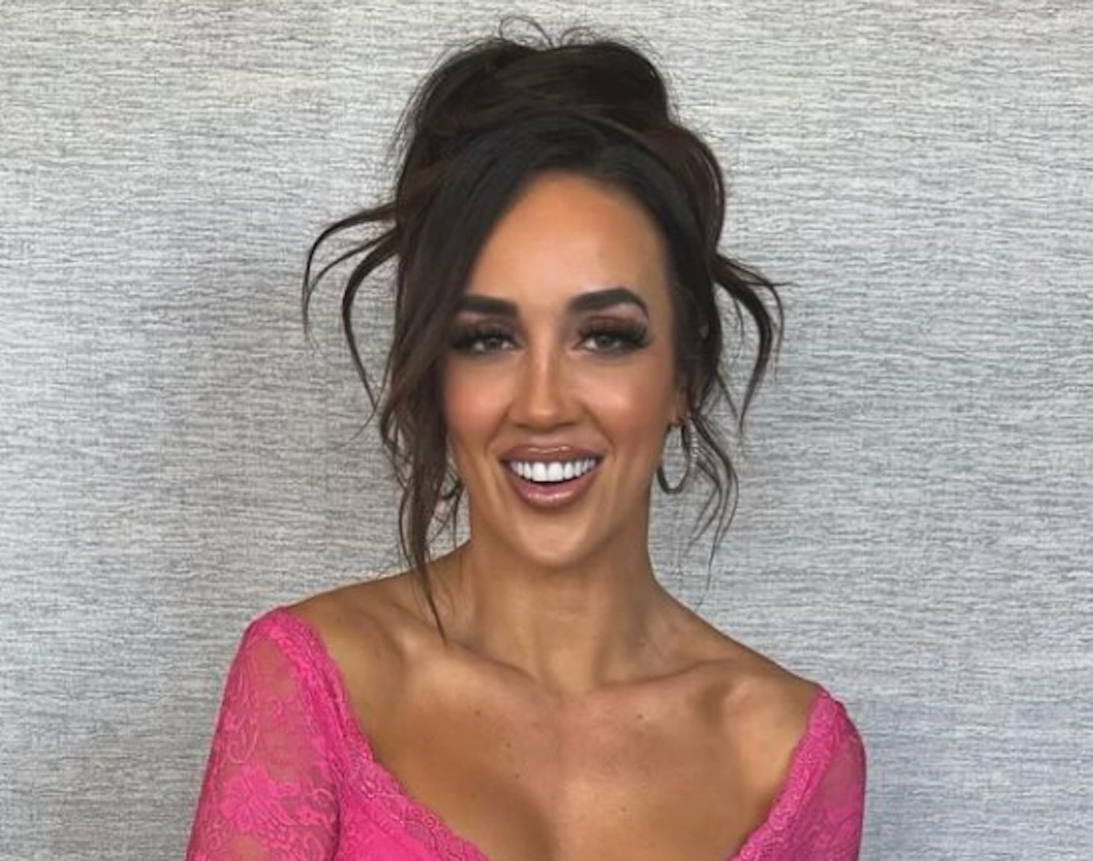 WWE’s Chelsea Green In Bikini “Can’t Make It” To Lexington