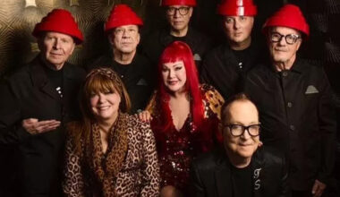 Devo and The B-52s announce American co-headline tour