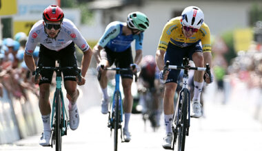 2025 Tour de Suisse stage 4: race leader Romain Grégoire and his closest GC rival Kévin Vauquelin sprint for fourth and fifth