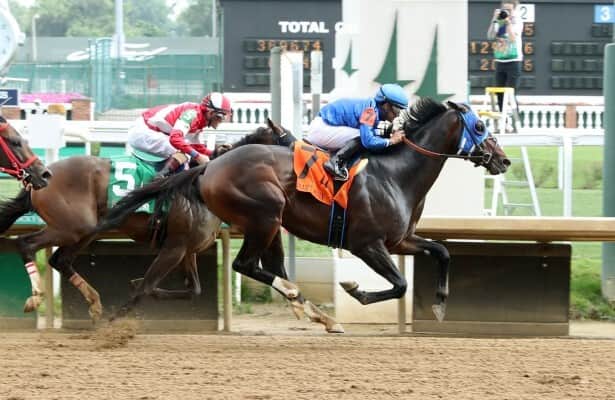 East Avenue fends off 3 rivals in Matt Winn