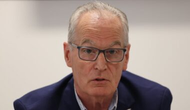 Gerry Kelly challenges PSNI over ‘reluctance’ to blame paramilitaries for sectarian attacks on houses – The Irish News