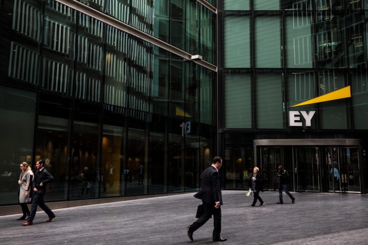 Big Four slash graduate jobs as AI takes on entry level work
