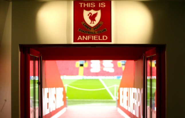 Liverpool v FC Bayern Muenchen - UEFA Champions League Round of 16: First Leg