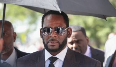 R. Kelly hospitalised after prison 'overdose' amid murder-for-hire claims - London Evening Standard