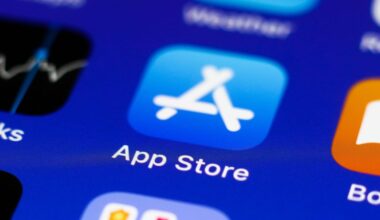 Apple rejigs App Store rules to stave off daily EU fines – POLITICO