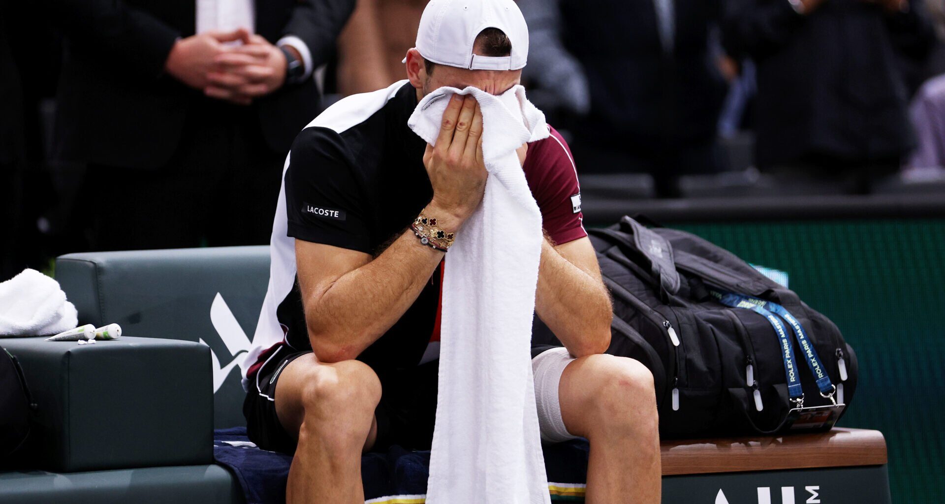 Former world number three makes last-minute withdrawal from the Queen's Club Championships