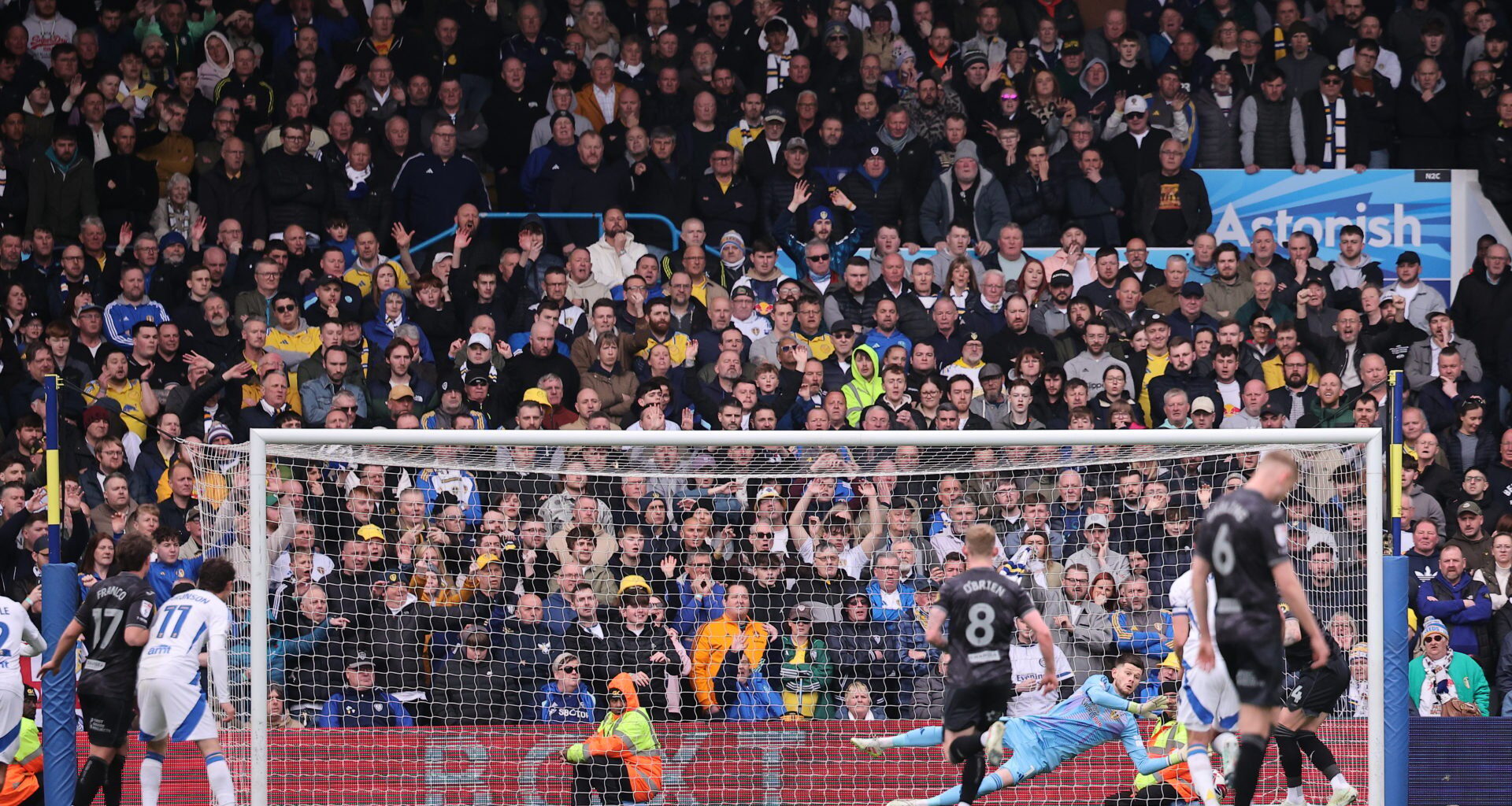 Leeds United have been actively offering 'magnificent' £5m Elland Road stalwart to other clubs