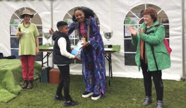 Hunslet RLFC back Middleton Park Show handwriting competition
