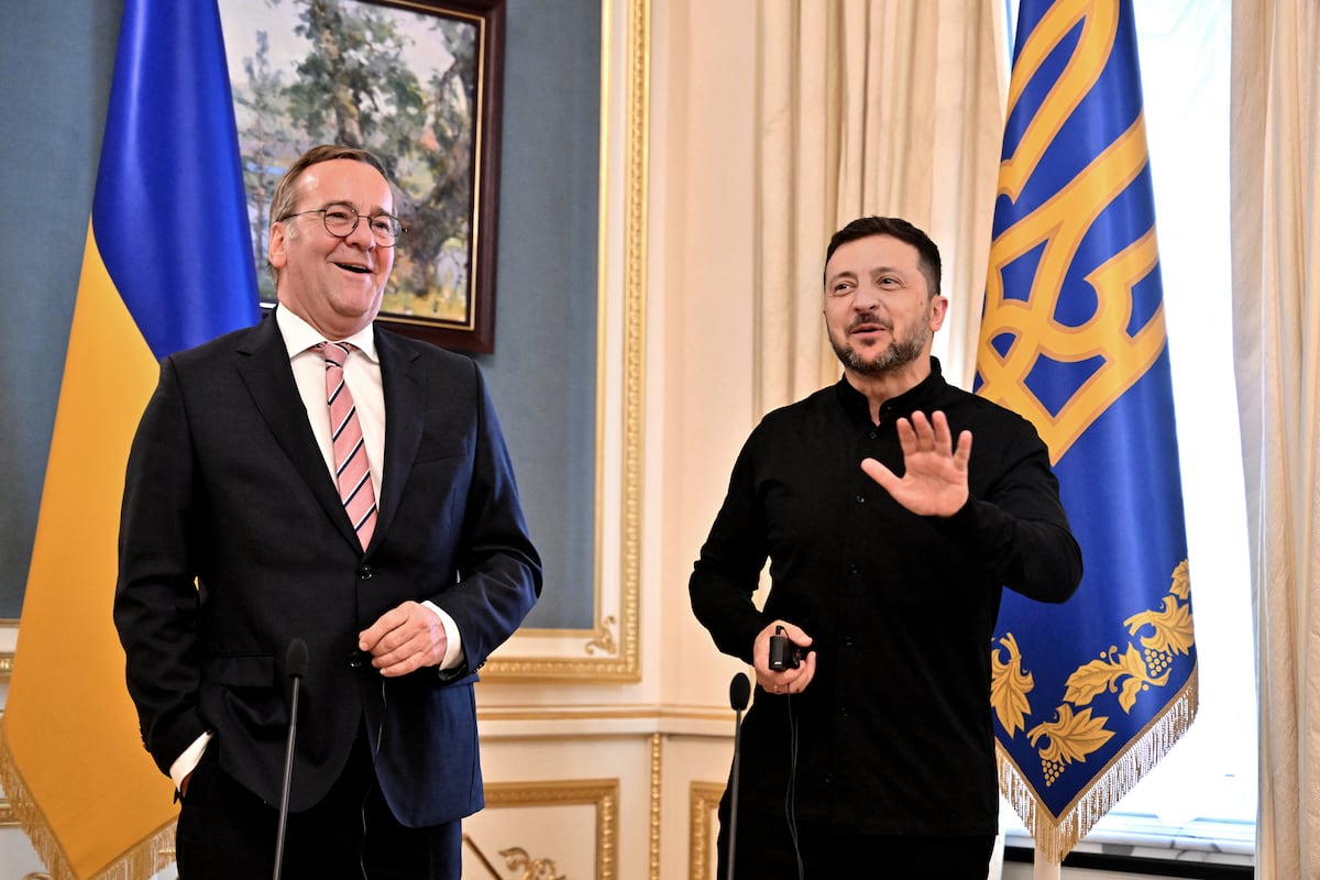 German defense chief pledges $10 billion in Ukraine aid for 2025