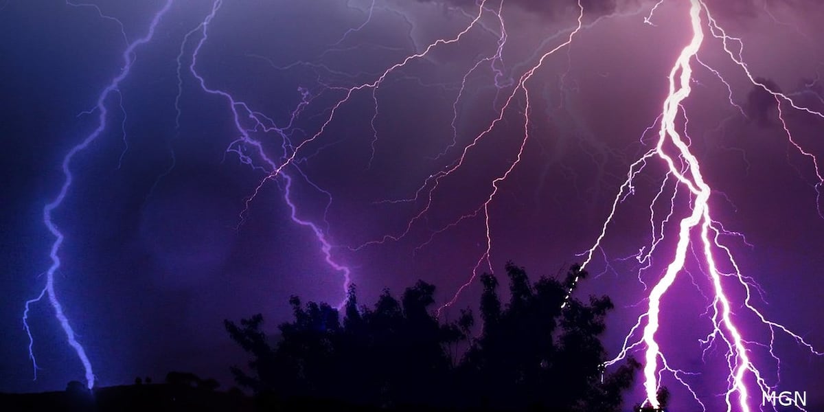 How to help your kids deal with thunderstorm anxiety