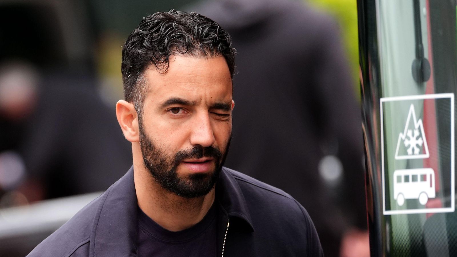 Man Utd to 'abandon' transfer for 'top target' on one condition after Spurs 'hijack'; two PL alternatives named