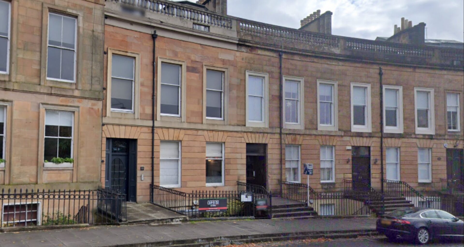 Star of iconic TV show spotted at popular Scots restaurant