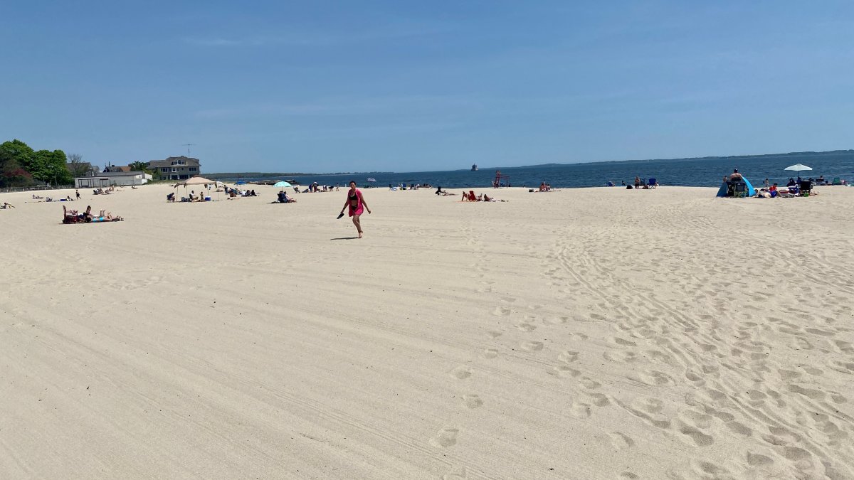 3 people stabbed at Ocean Beach Park in New London: police – NBC Connecticut