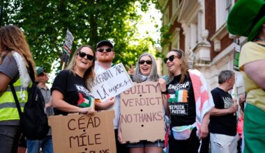Kneecap ‘plasters’ London with message of support ahead of court appearance of group member Mo Chara – The Irish Times