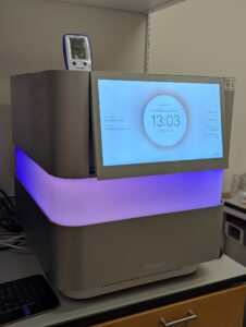 The Next-Generation Sequencing core uses the Illumina NextSeq 2000 to read genetic samples. (CVMBS photo)