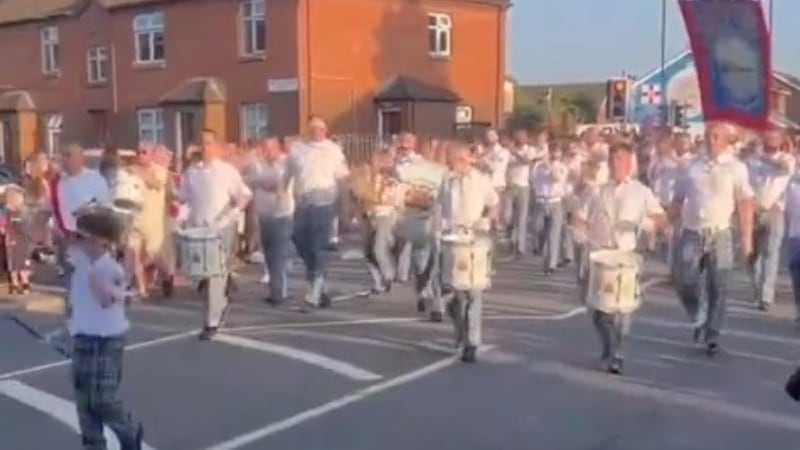 DUP councillor stands ‘shoulder-to-shoulder’ with ‘No Pope of Rome’ band 