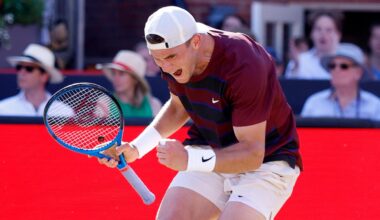 Jack Draper v Alexei Popyrin live: Queen’s tennis scores and updates as Brit secures quarter-finals spot