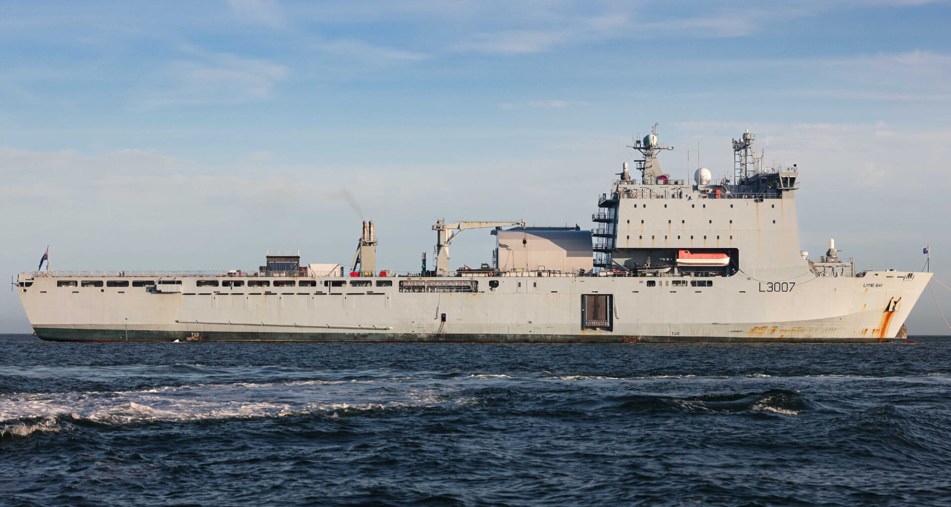UK and France mark D-Day anniversary with joint amphibious exercise