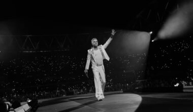 Robbie Williams at Emirates Stadium: 'a grand scale This Is Your Life'
