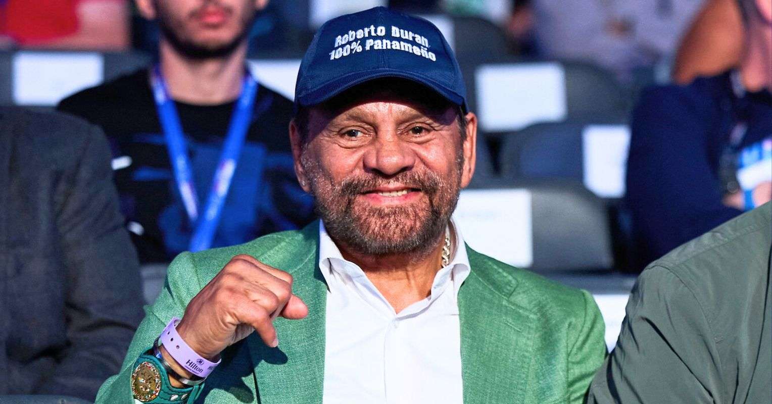 Roberto Duran Has No Doubt Who The Greatest Boxer Of All Time Is: “He’s The Best Ever”