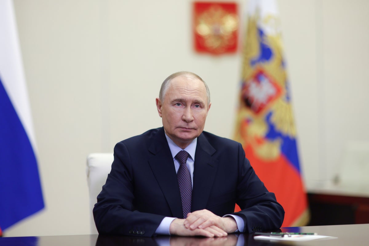 Ukraine-Russia war live: Putin minister issues recession warning while Russia admits massive losses on frontline