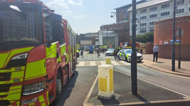 Emergency crews have rushed to Leeds General Infirmary after hospital staff found a small package containing a 'suspicious substance'. West Yorkshire Police have sent in specialist officers to identify the substance, after being alerted to the package at 11.02am today, Wednesday, June 11. Fire engines have also been spotted at the hospital. The package has been contained on site. The police believe there is no wider risk to the public.