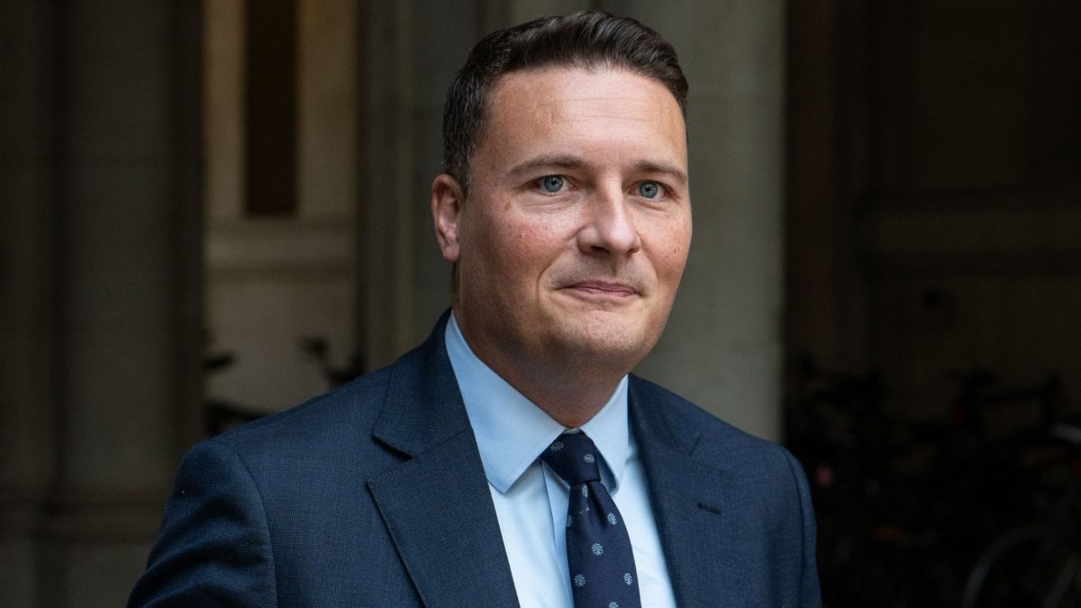 Wes Streeting wants you to cut 50 calories a day to be healthier. Is he right?