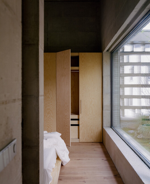 Raw House / Order Matter - Interior Photography, Bedroom, Wood