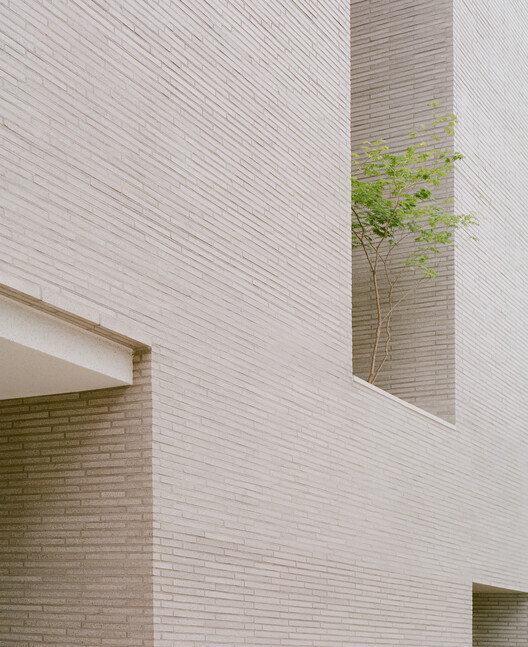 Raw House / Order Matter - Interior Photography