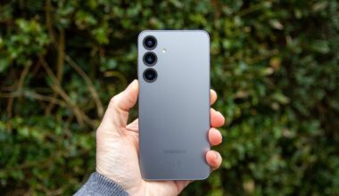 One of the best flagship phones of 2025 just saw a big price cut