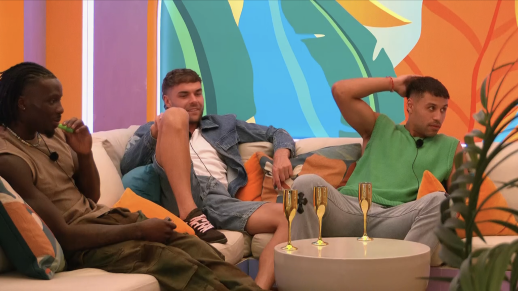 Dejon vaping love island