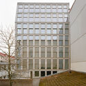 BRF Smedjan Courtyard Building and Gatehouse / Högberg Gillner Arkitektur - Exterior Photography, Glass