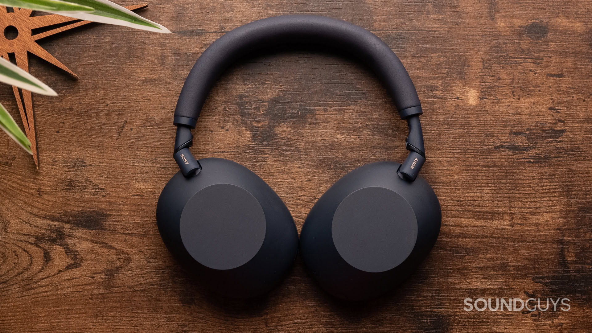 Sony WH 1000XM6 hero image