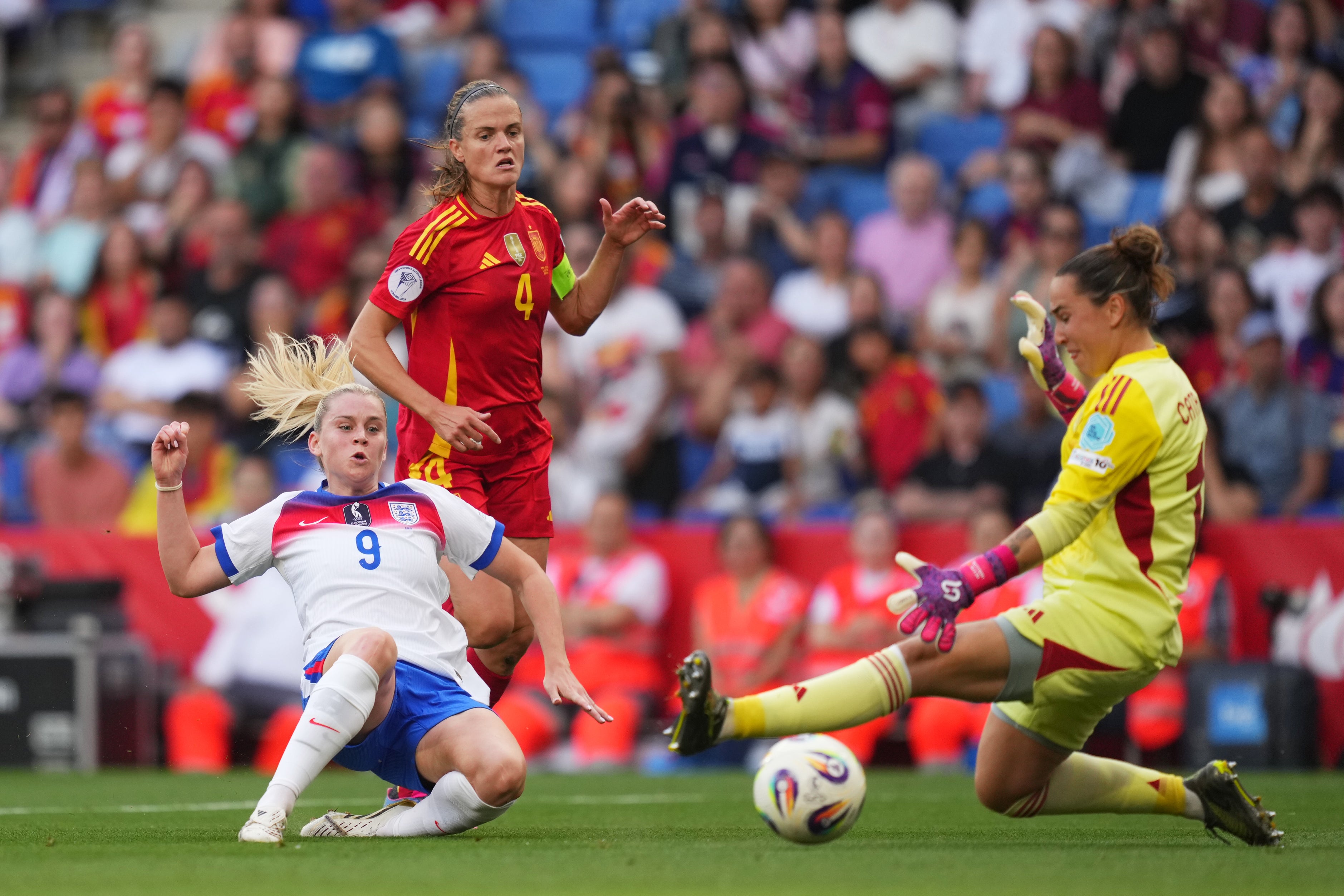 Alessia Russo calmly sent England into the lead in the first half