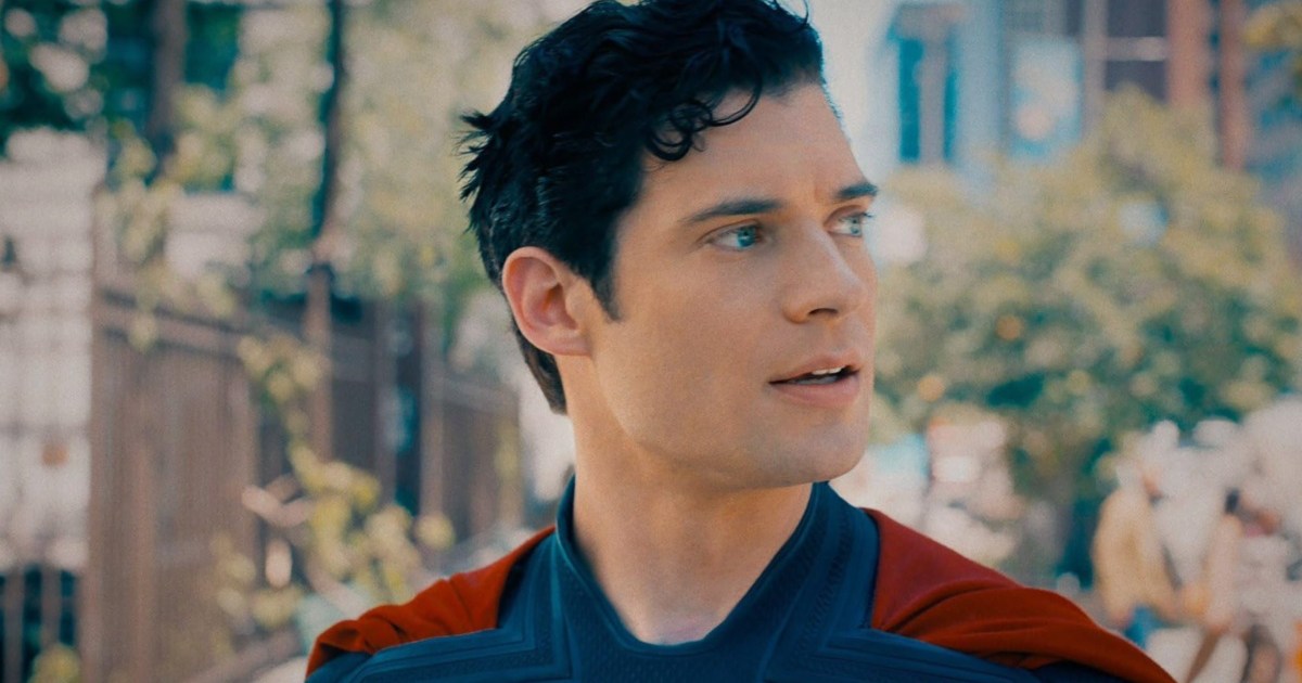 Superman: James Gunn Responds to SnyderVerse Fan’s Review Bombing Threat - Comic Book Movies and Superhero Movie News