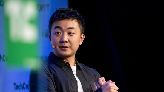 Carl Pei, founder and chief executive officer of Nothing, enjoyed an Indian meal in London(Bloomberg)