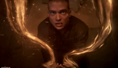 Rand al'Thor (from The Wheel of Time on Amazon Prime) weaving the One Power.
