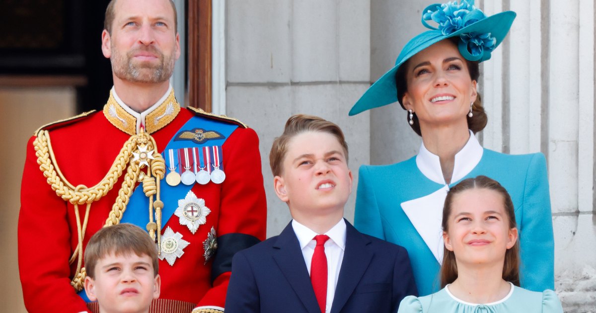 Prince William Cuddles His 3 Kids in New Father's Day Photo