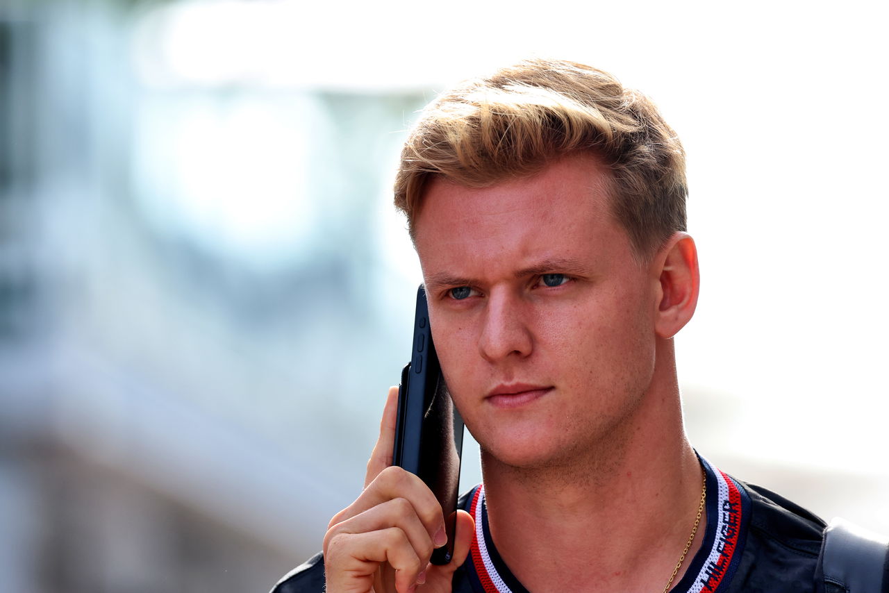 Mick Schumacher has been ‘lobbying hard’ for Cadillac F1 2026 seat