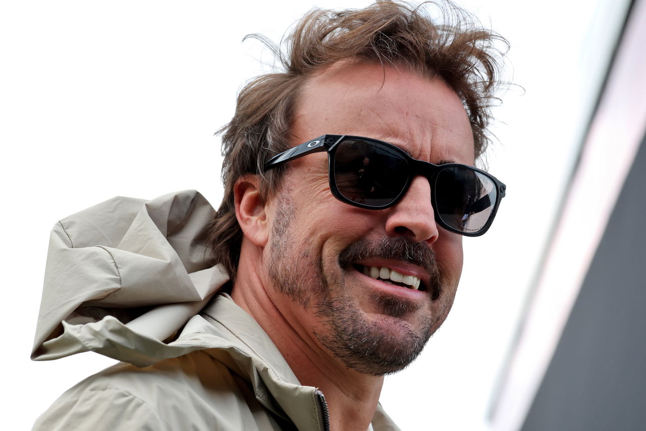 ‘Watch this space’ Fernando Alonso-Alpine F1 paddock rumour emerges