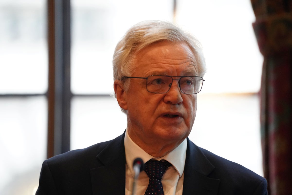 Ex-Tory minister urges Labour to drop repealing of Northern Ireland Legacy Act