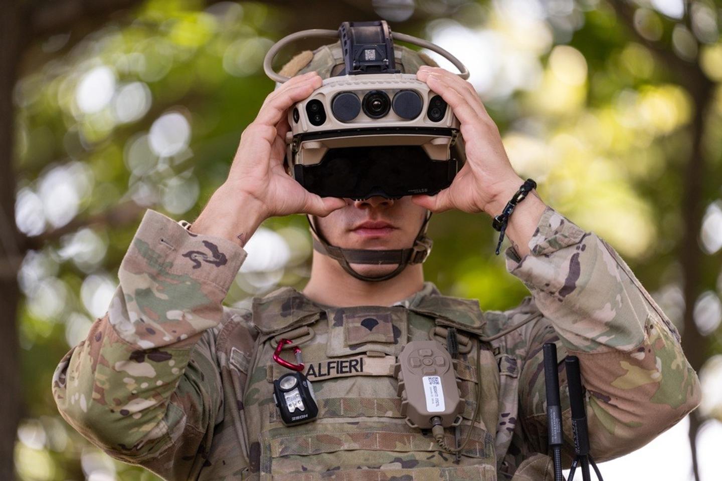 Meta joins the race to develop augmented reality for the US military, alongside Anduril