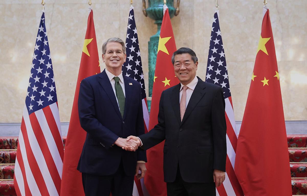 Trump threatens to set unilateral tariff rates within weeks