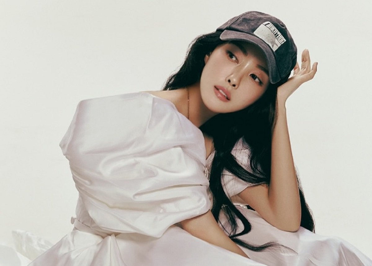 T-ara's Hyomin reveals how she met her husband and his bold proposal after booking the wedding venue