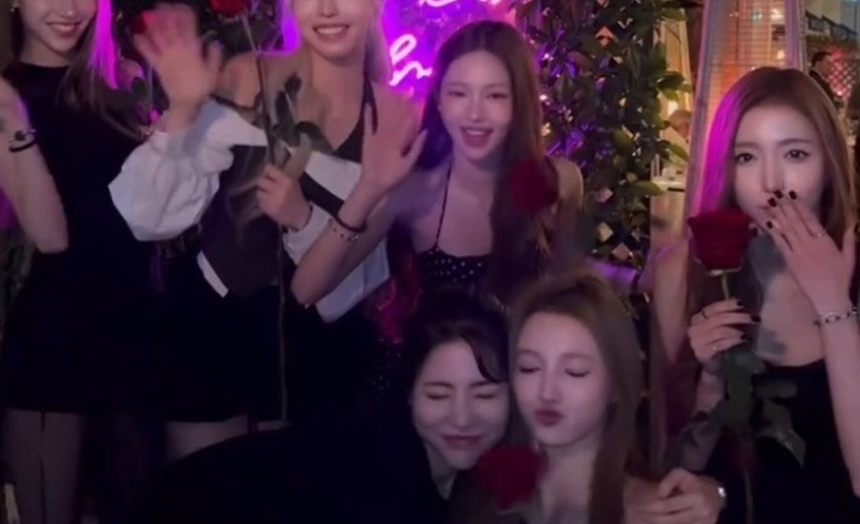 Lee Soo Man's new girl group A20 MAY shows their friendship with Girls' Generation's Sunny